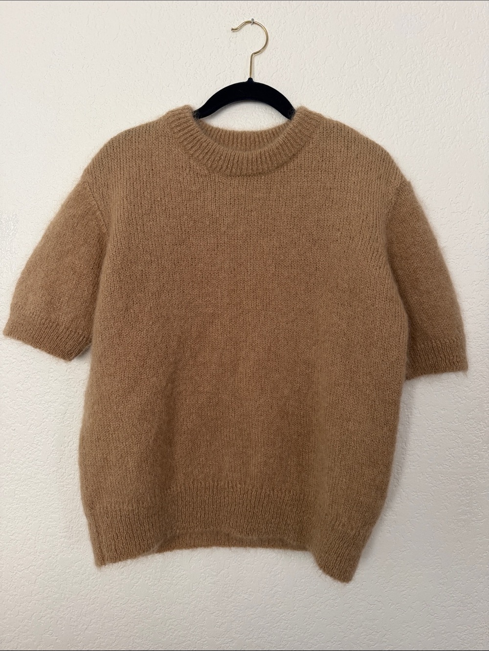 Crewneck Short Sleeve Sweater in Camel